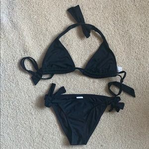 Bikini Set (Hurley Top & Oneille Bottoms)